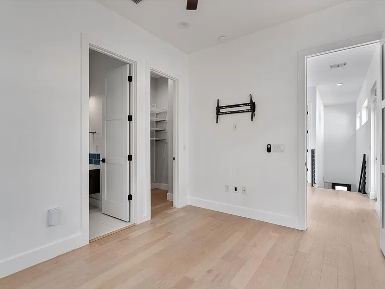 4712 Reyes St #1 — Photo 18