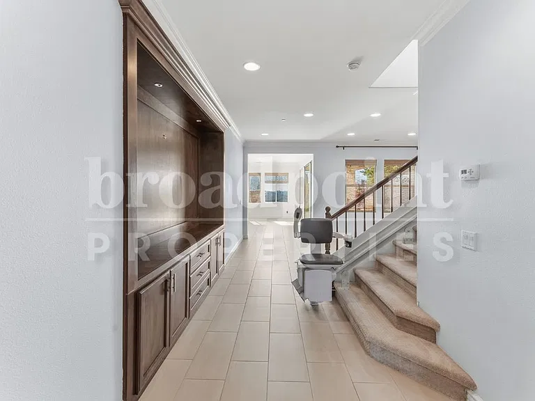 1672 N Las Flores Dr — Photo 14
