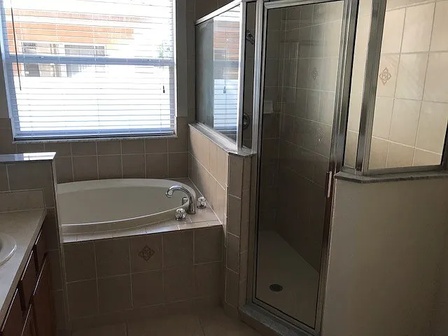 4330 Crosswhite Ct — Photo 13