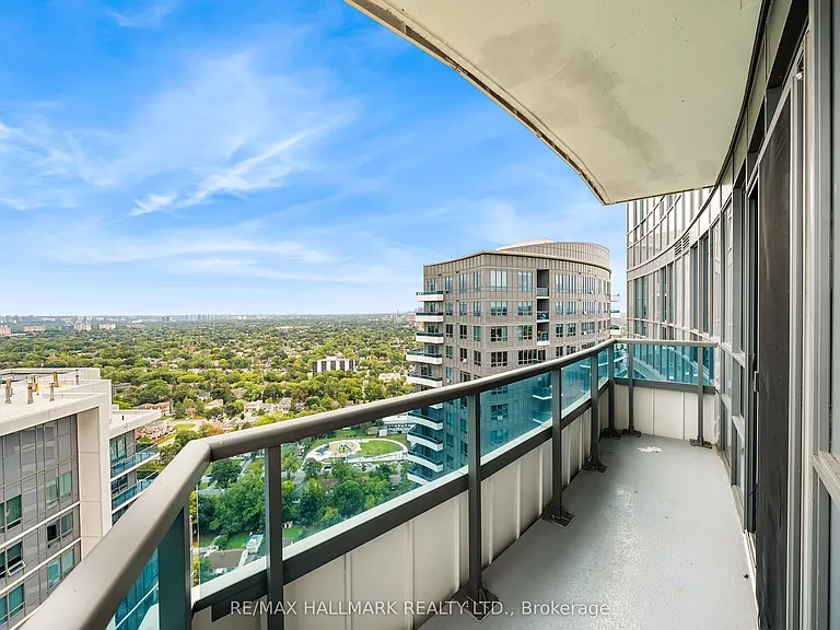 7171 Yonge St #Penthouse 301 — Photo 20