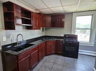 8 Hawthorne Ave FLOOR 2, East Orange, NJ 07018