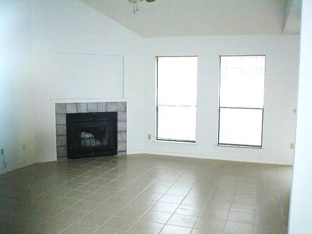 2nd image of 2113 Margalene Way