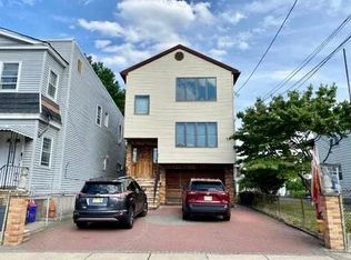 725 N 8th St, Newark, NJ 07107