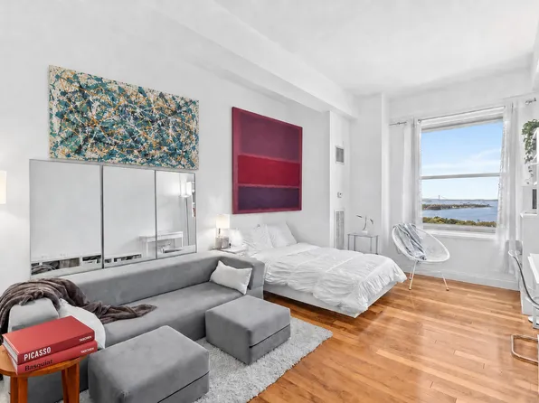 88 Greenwich Street image 1 of 8