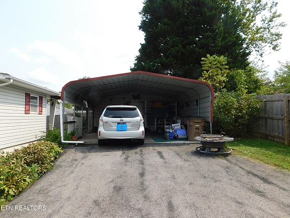 5th image of 5855 Fairhill Ln