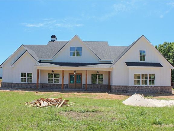 3rd image of 1217 Pleasant Valley Rd