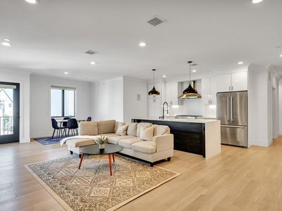 148 W 9th St #6, Boston, MA, 02127