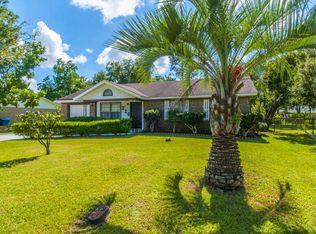 210 Village Green Cir, Summerville, SC 29486