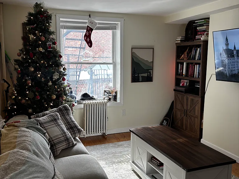 20 Phillips St #5 — Photo 1