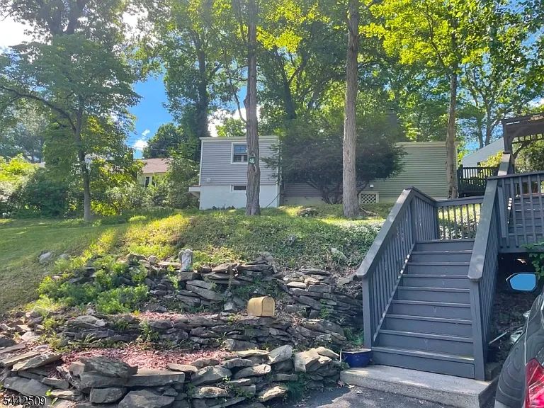 46 Oak Tree Ln — Photo 15