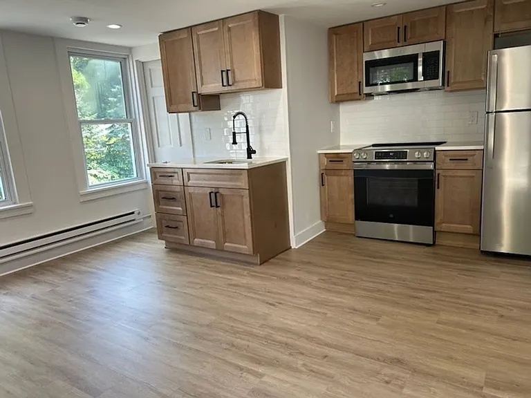 9 Elm St #1 — Photo 3