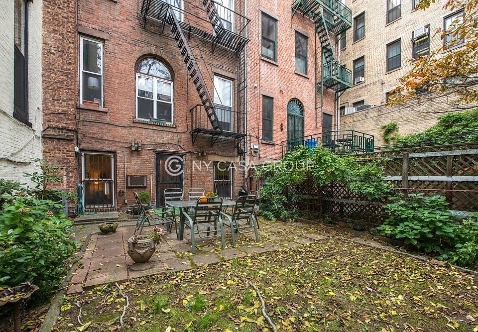 1st image of 138 Joralemon St APT 1F