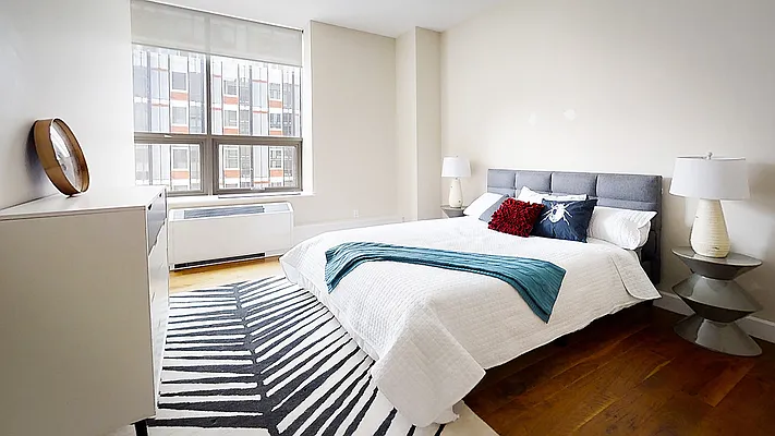 Sold by Modern Spaces | media 23