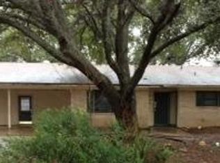 208 Red Bird Ln, Mexia, TX