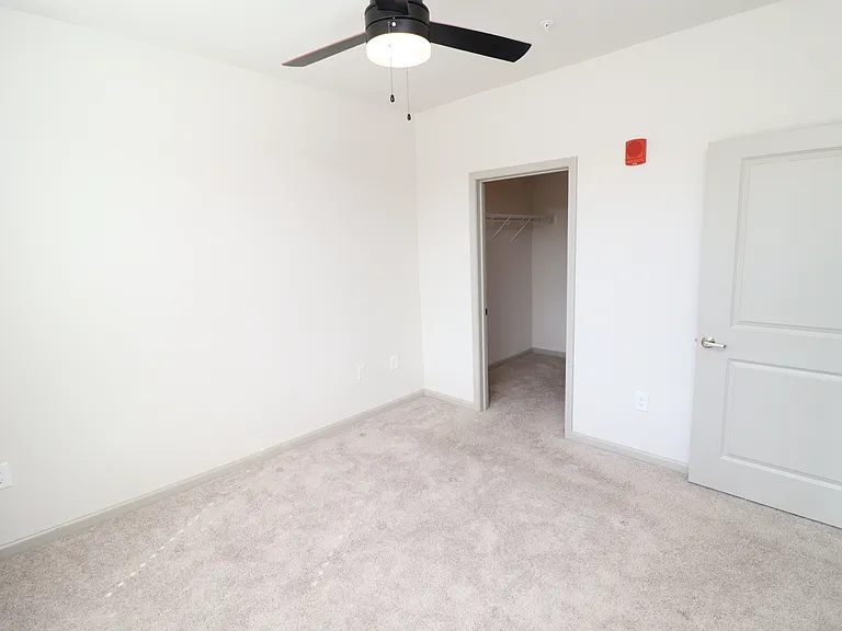 2402 Gathering Square Ct — Photo 18