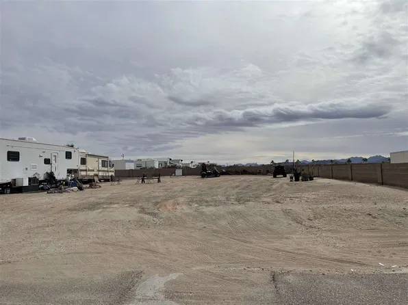 30303 Quail Trl, Wellton, AZ 85356