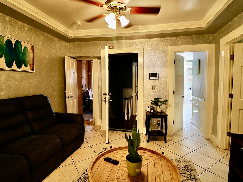 1st image of 112 N 5th Ave APT 3