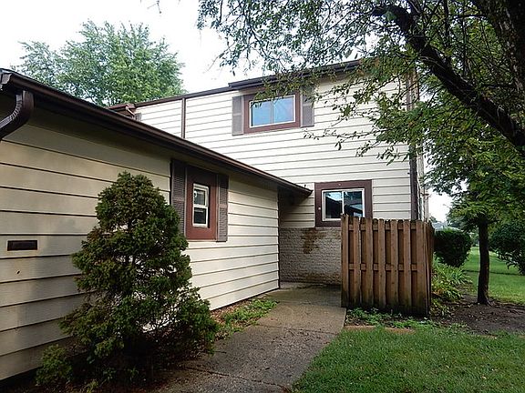 2nd image of 1219 Cedarwood Dr Unit F