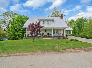 326 Taylor Ave, Jamestown, TN 38556