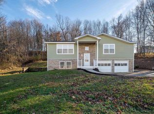 1446 Brookhaven Rd, Morgantown, WV 26508