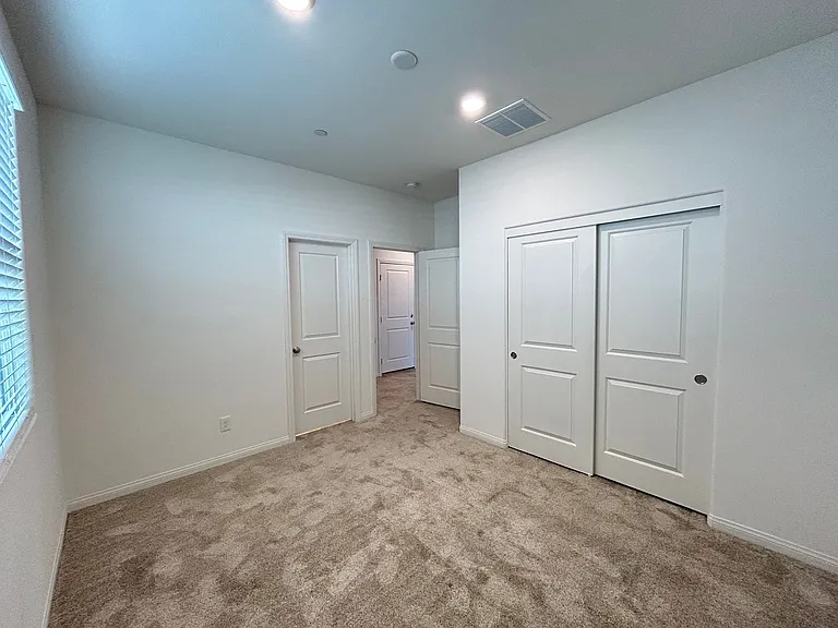 2677 Gallarate Dr — Photo 11