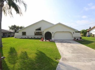 2519 Lakeview Dr, Lehigh Acres, FL 33936