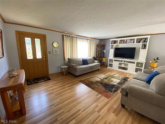 4th image of 12873 Kenyon Dr