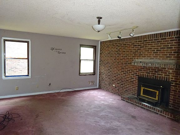 Additional Living Room