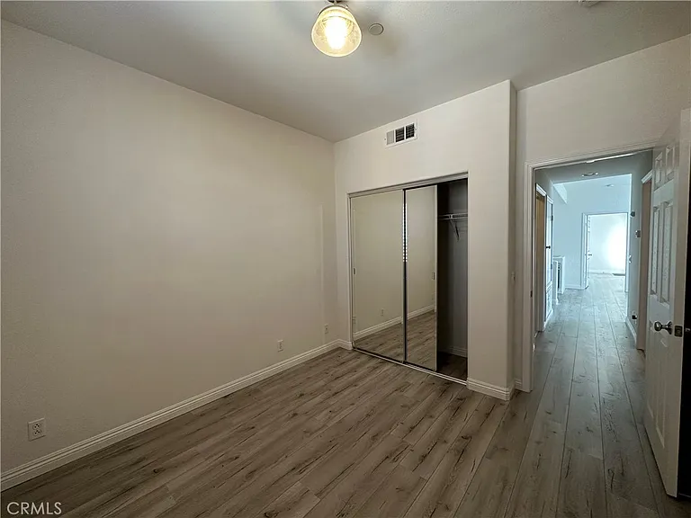 611 McKenna St — Photo 18