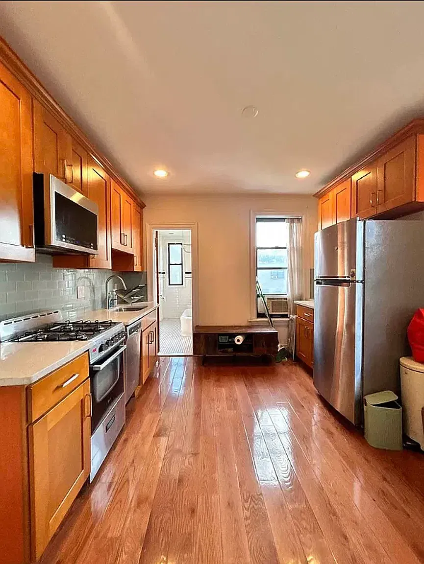 348 South 4th Street — Photo 3