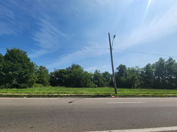 2279 E Warren Ave, Detroit, MI 48207