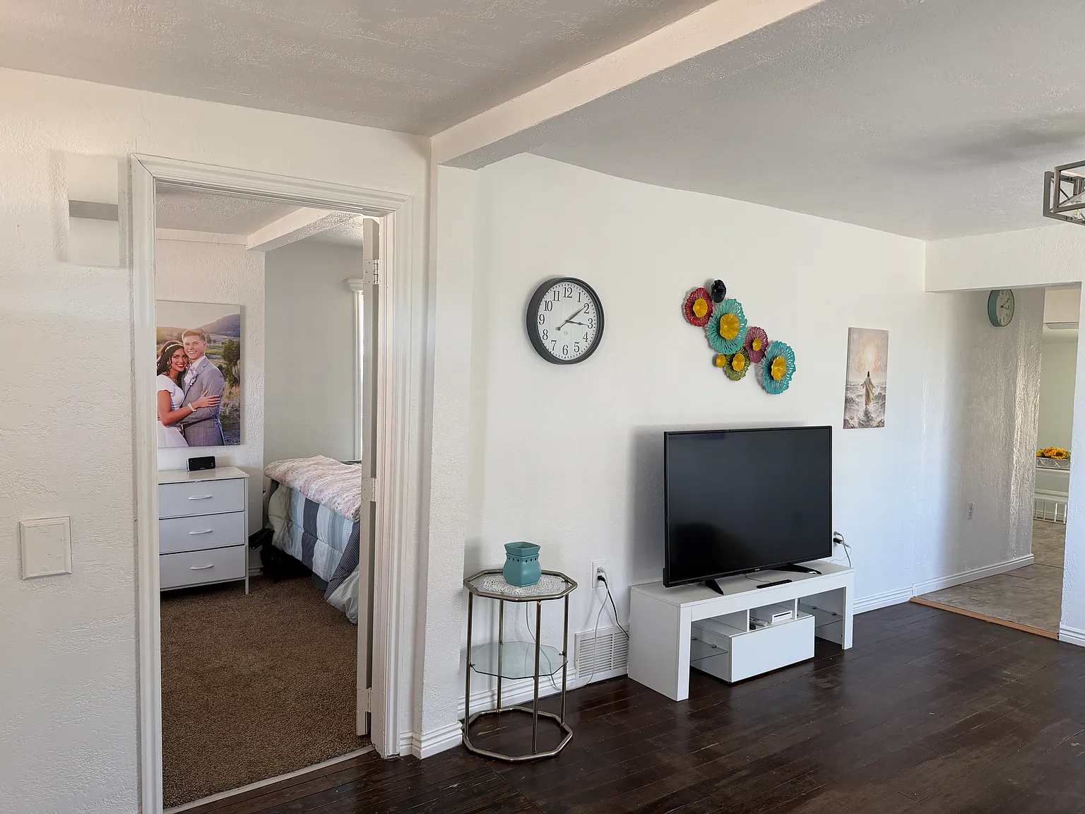 1 bed, 700 sqft, $800 — Photo 2