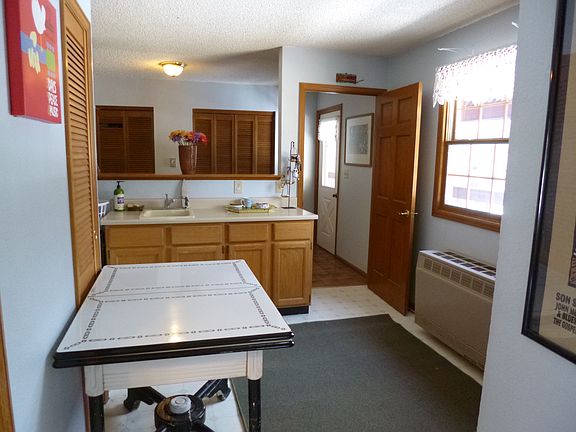 laundry/mud room