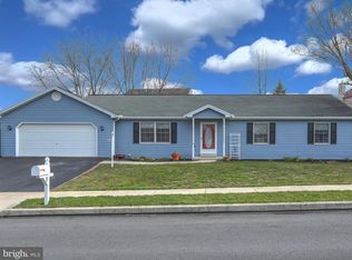 14 Wetherburn Rd, Enola, PA 17025