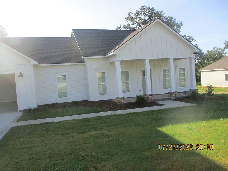 1st image of 215 Buck Run Dr