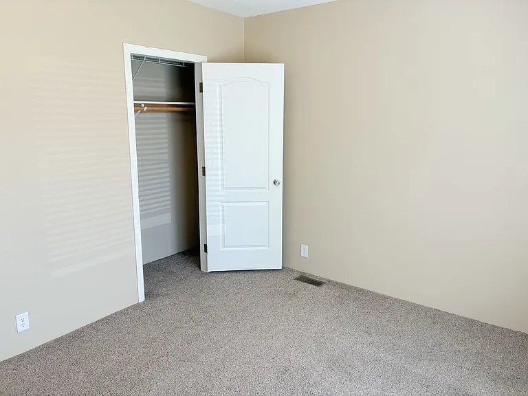 2203 N Travis Way — Photo 10
