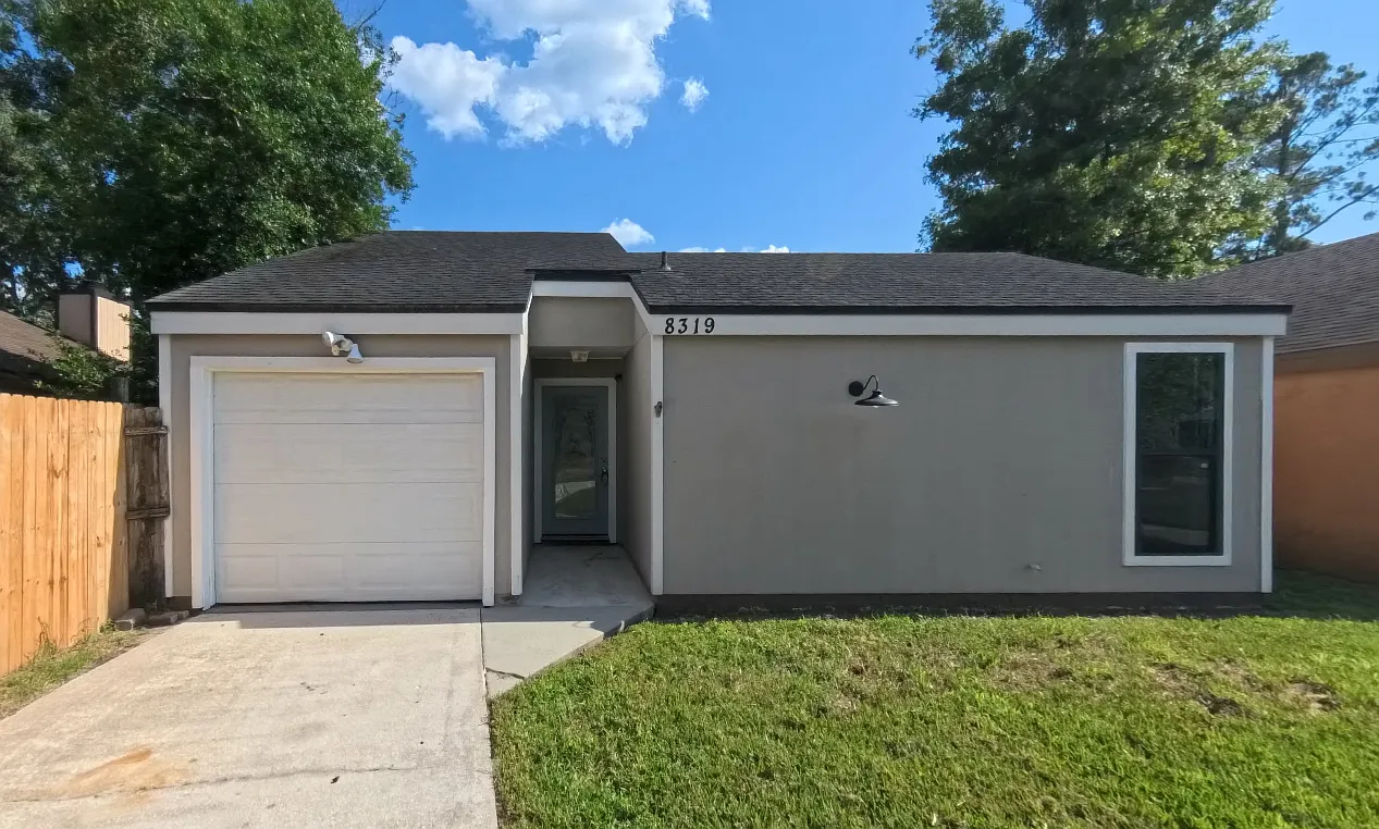 3 bed, 1.0 bath, $1,800 — Photo 1