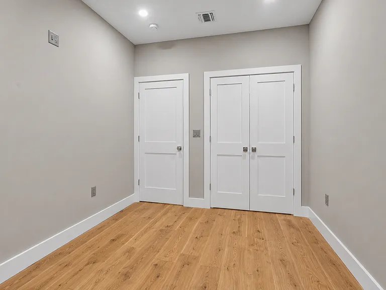 7812 John F Kennedy Blvd #1 — Photo 13