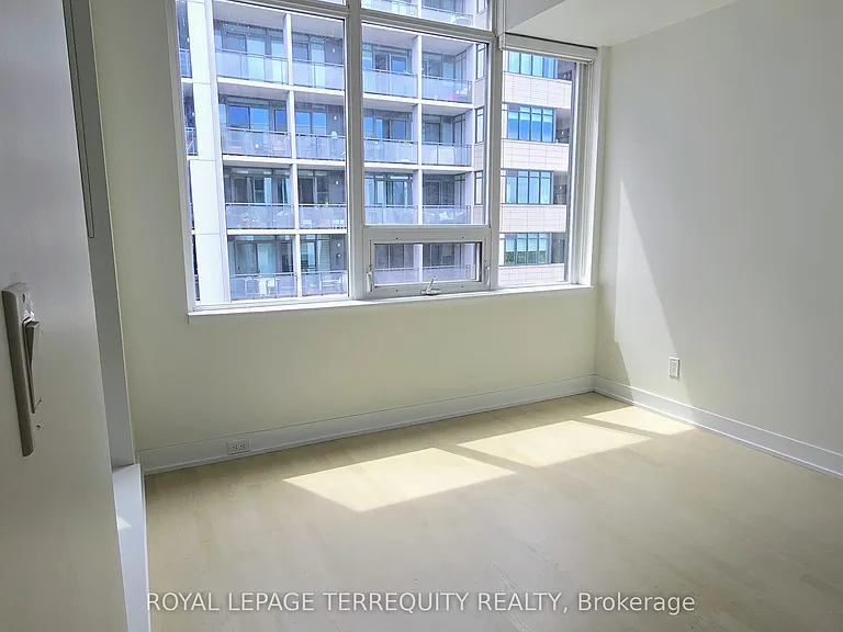 20 Gladstone Ave #502 — Photo 21