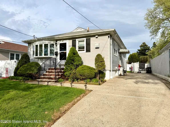 335 Bryson Ave, Staten Island, NY 10314