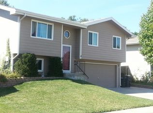 2401 SW 17th St, Lincoln, NE 68522