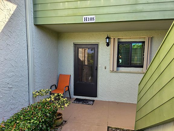 3rd image of 5403 SE Miles Grant Rd Unit 108