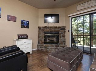 24 Village Trl, Branson, MO 65616