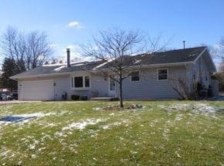 1537 N Oakwood Rd, Oshkosh, WI 54904