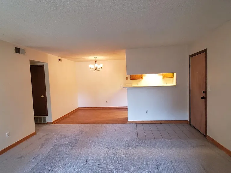 901 S Zeno Way #100 — Photo 9