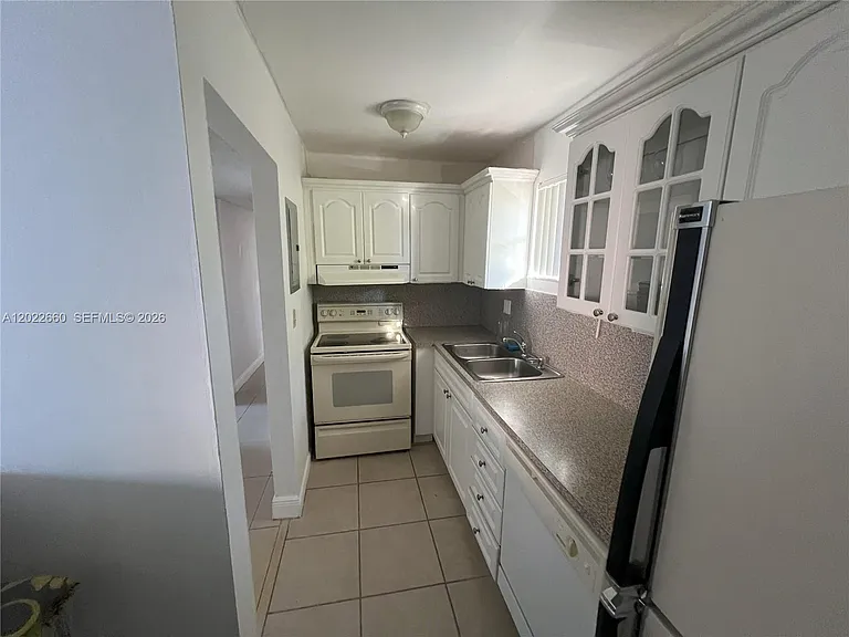399 NW 72nd Ave #211 — Photo 6