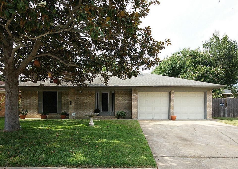 1st image of 15810 Blueberry Hill Ct