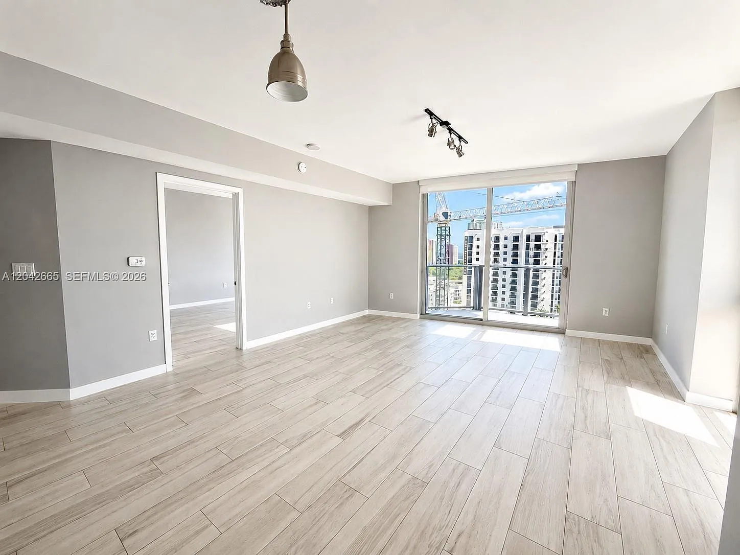 2 bed, 1116 sqft, $4,100 — Photo 3