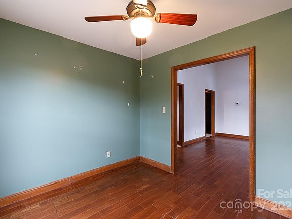 5th image of 5060 Post Oak Ln