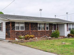 1409 S Pike Ave, Bolivar, MO 65613